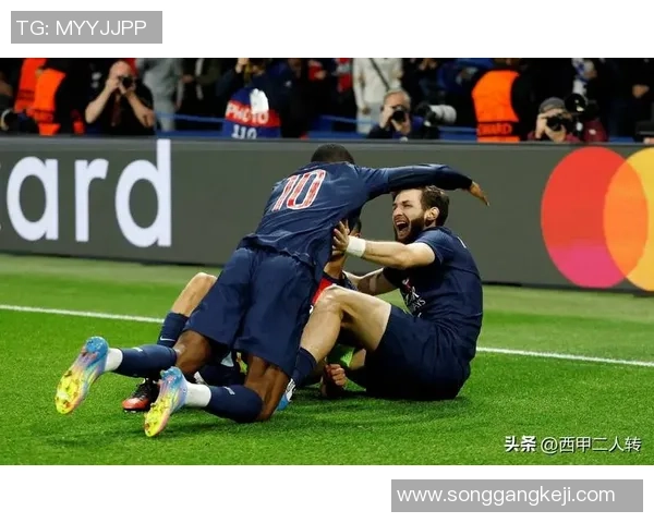 西甲精彩对决巴黎圣日耳曼大胜曼联战术解析与绝杀瞬间回顾