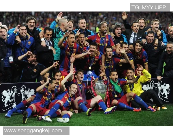 欧冠大战：皇马大胜曼联红牌争议引发全场热议