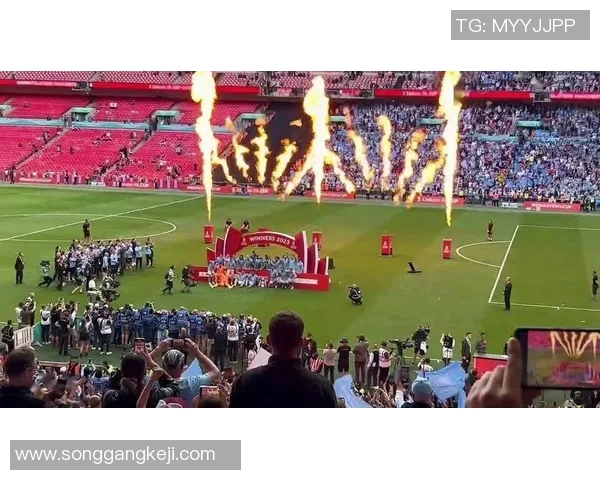 足总杯经典对决阿森纳逆转切尔西全场沸腾瞬间解析