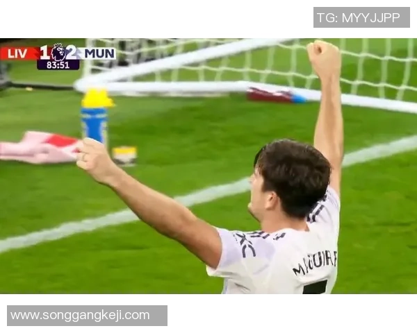 利物浦逆袭曼城2-1爆冷瞬间引发全场热烈欢呼精彩集锦回顾