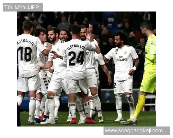 欧联杯精彩对决本菲卡与皇马战成平局红牌事件引发全场热议