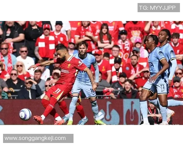 英超大战热刺大胜利物浦三球零封引发转会风波与热议