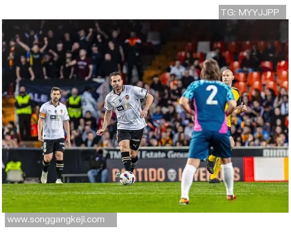 德甲精彩对决曼城3-0波尔图神扑引发争议判罚全场沸腾 德甲精彩对决曼城3-0波尔图神扑引发争议判罚全场沸腾