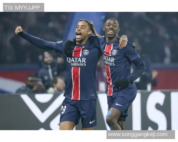 曼城逆转巴黎圣日耳曼点球大战成焦点全场沸腾